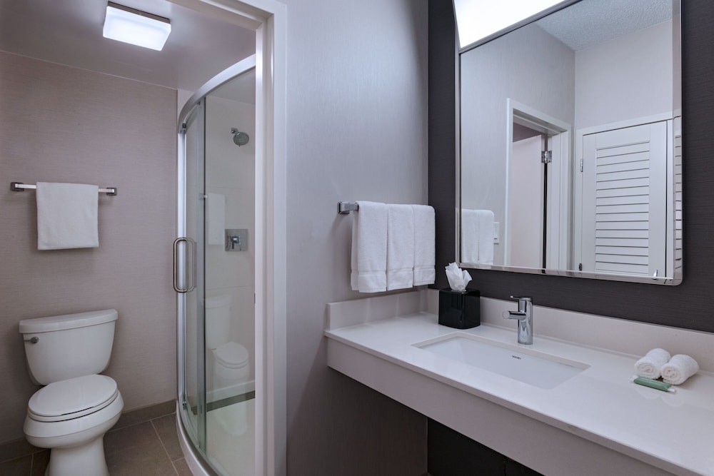 Courtyard by Marriott Dallas Richardson at Spring Valley - photo 15
