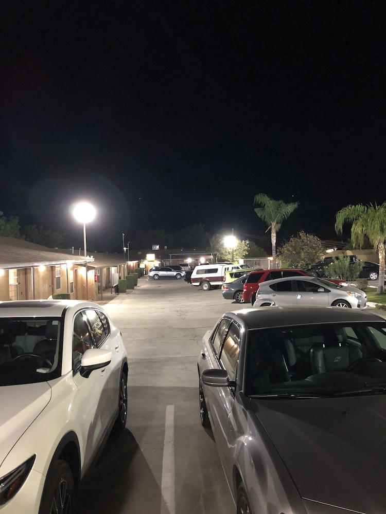 Topper Motel - photo 34