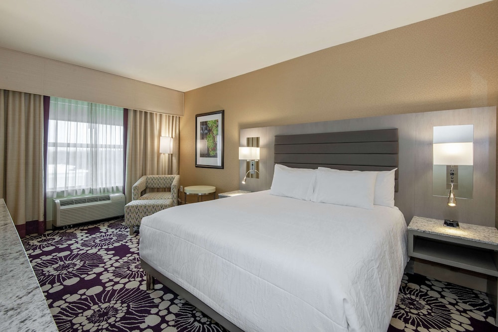 Hilton Garden Inn Raleigh Crabtree Valley - photo 10