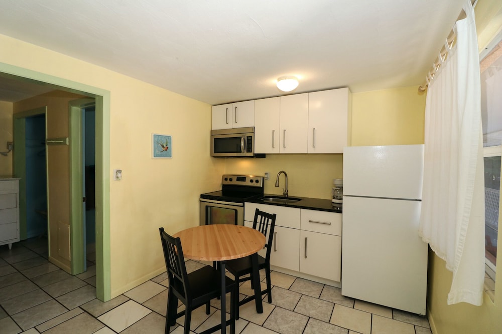 Grove City Motel - photo 21