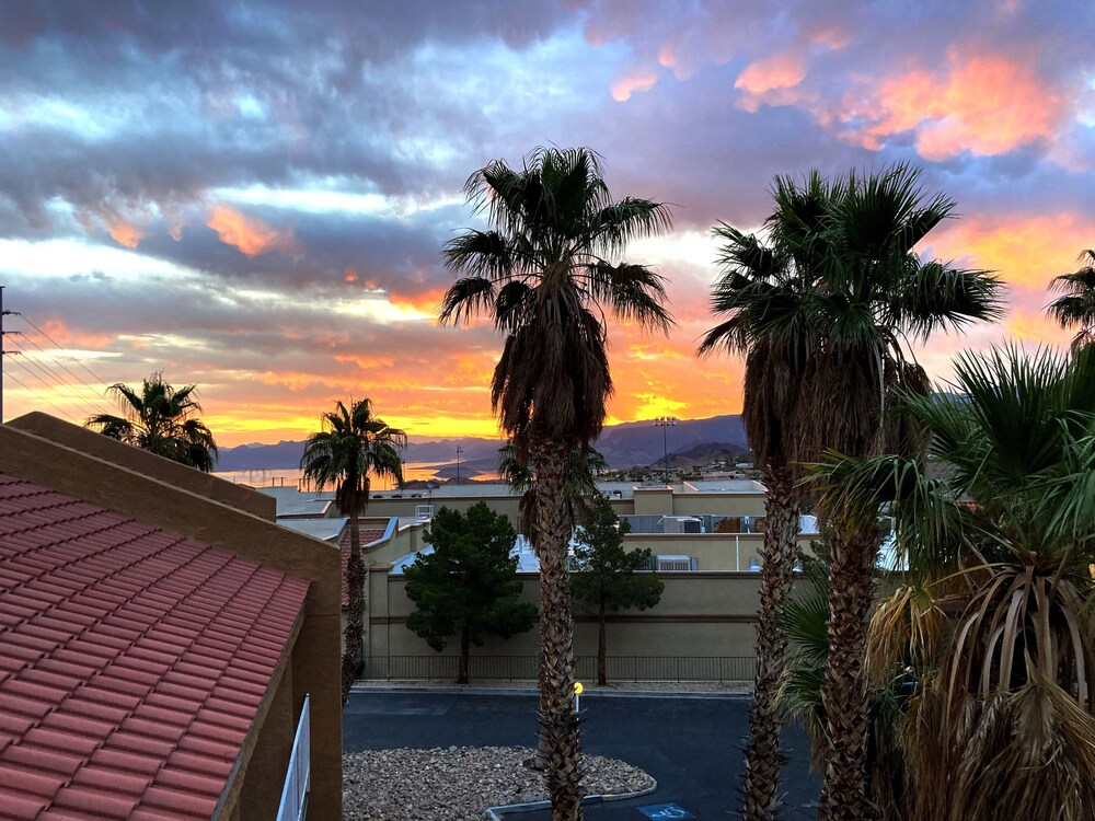 Lake Mead Inn - photo 18