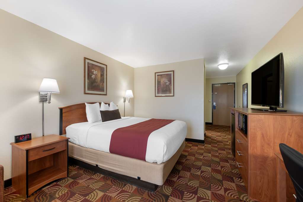 Best Western Laramie Inn & Suites - photo 13