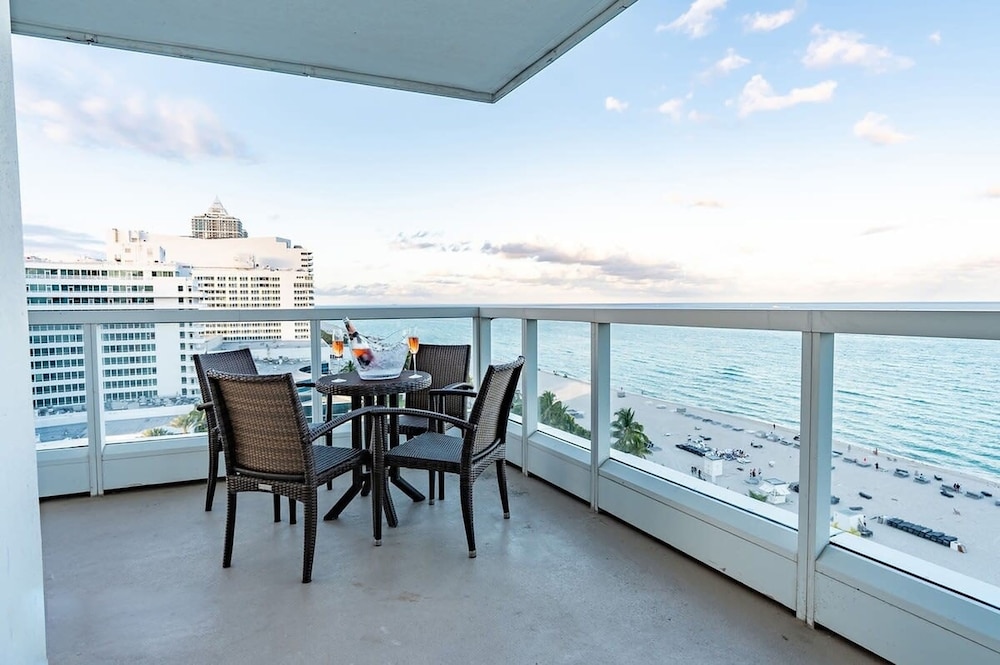 Fontainebleau Miami Beach Private Luxury Suites - photo 251