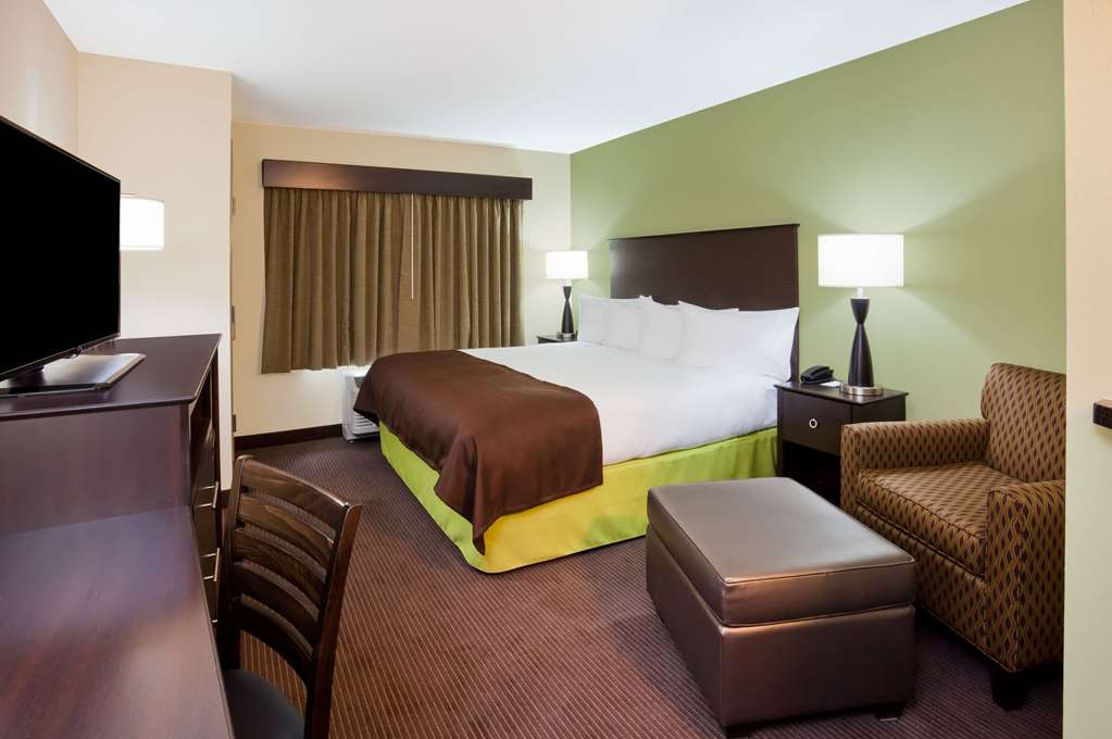AmericInn by Wyndham DeWitt - photo 8