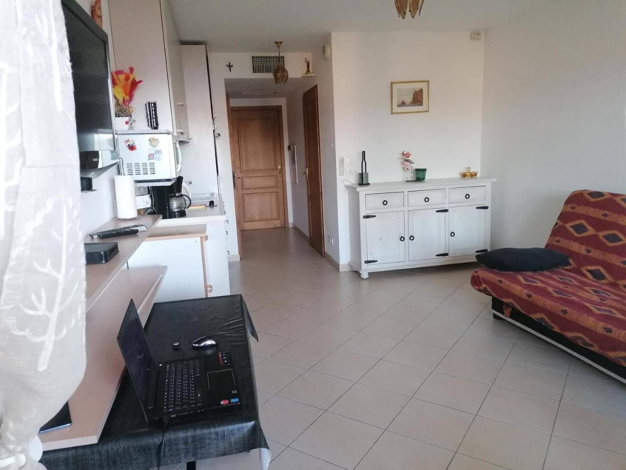 Appartement Residence Les Eucalyptus — 4-Star Luxury Hotel in L'ile-Rousse, France