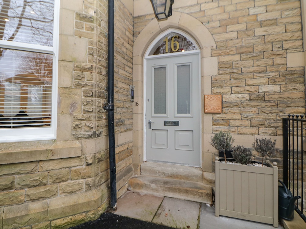 Netherdale Penthouse — 4-Star Luxury Hotel in Buxton, United Kingdom