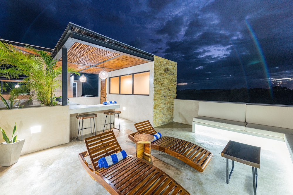 Private pool