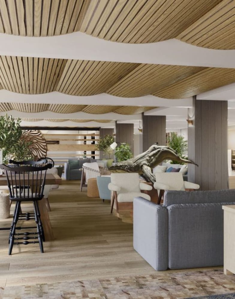 Newport Harbor Island Resort - photo 4