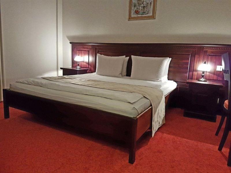 Hotel Bohemia — Bacau — photo 5