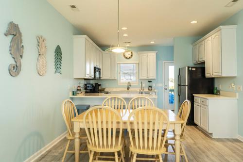 The Surf Shack by Oak Island Accommodations - photo 3