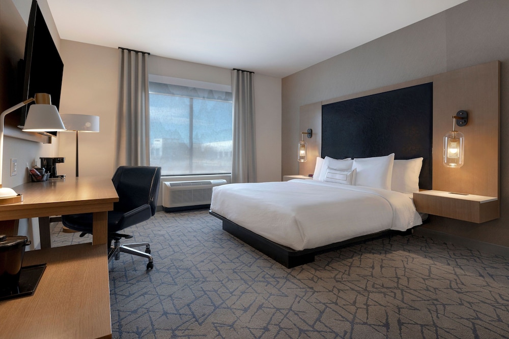 Fairfield Inn & Suites by Marriott Denver Airport at Gateway Park - photo 19