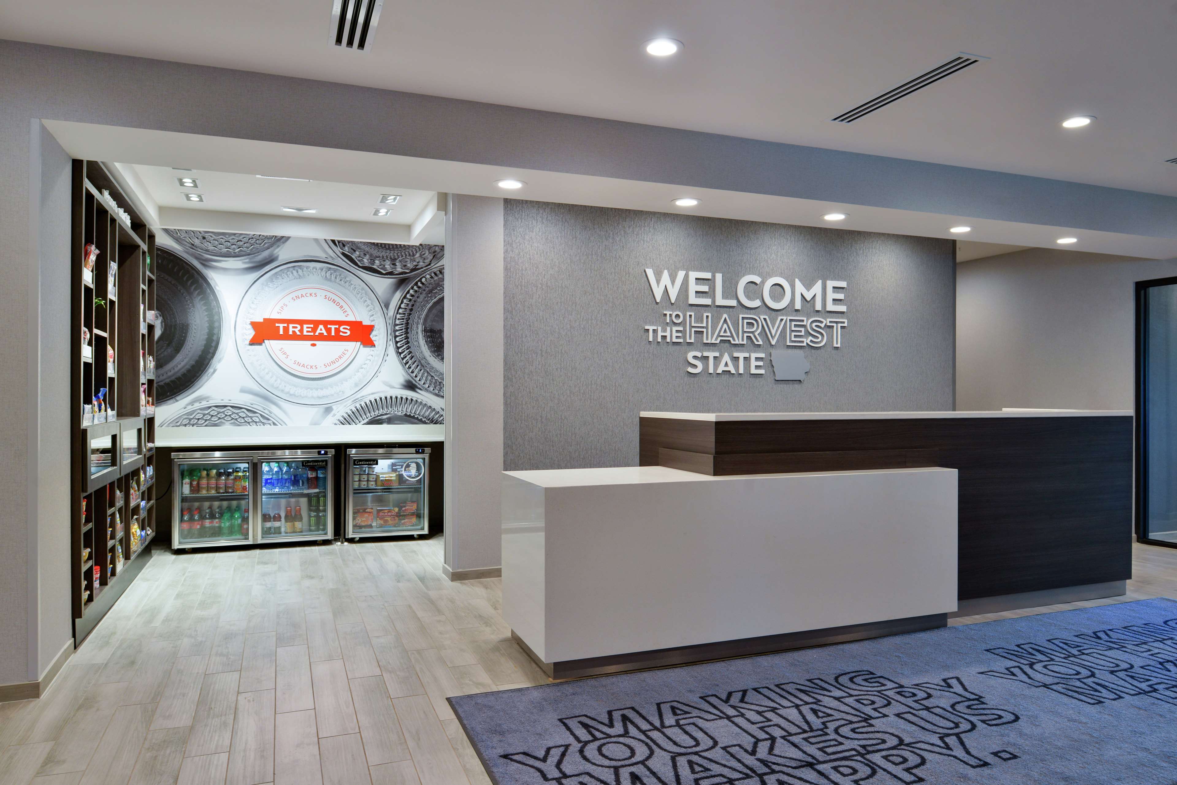 Hampton Inn Cedar Falls Downtown - photo 12
