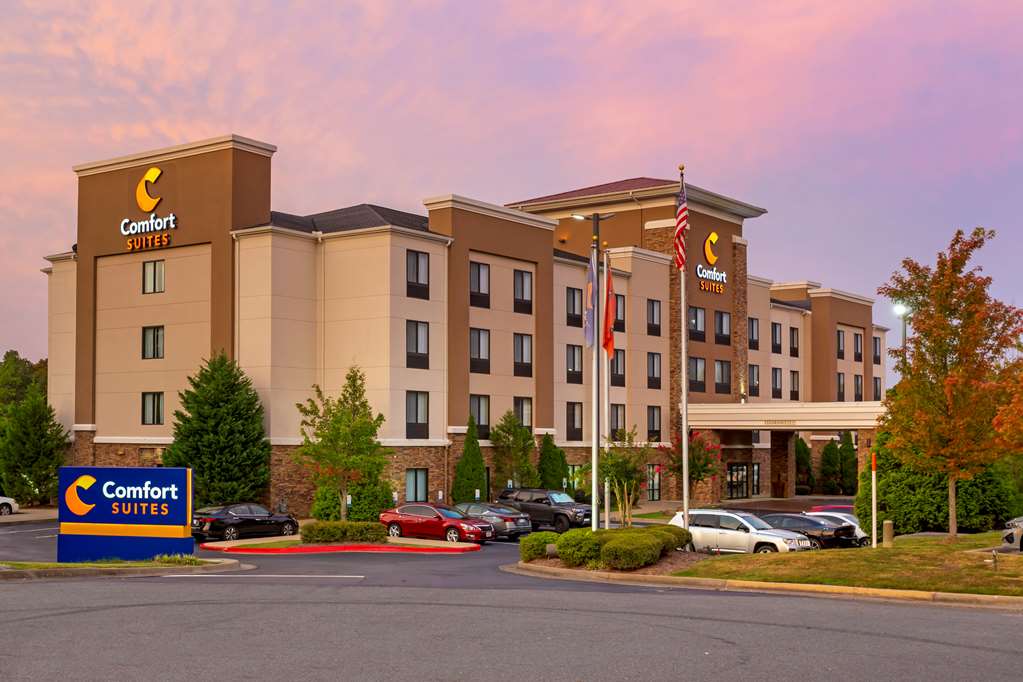 Comfort Suites
