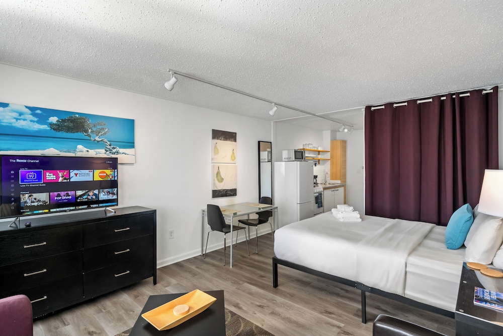Studios On 25th by BCA Furnished Apts - photo 15