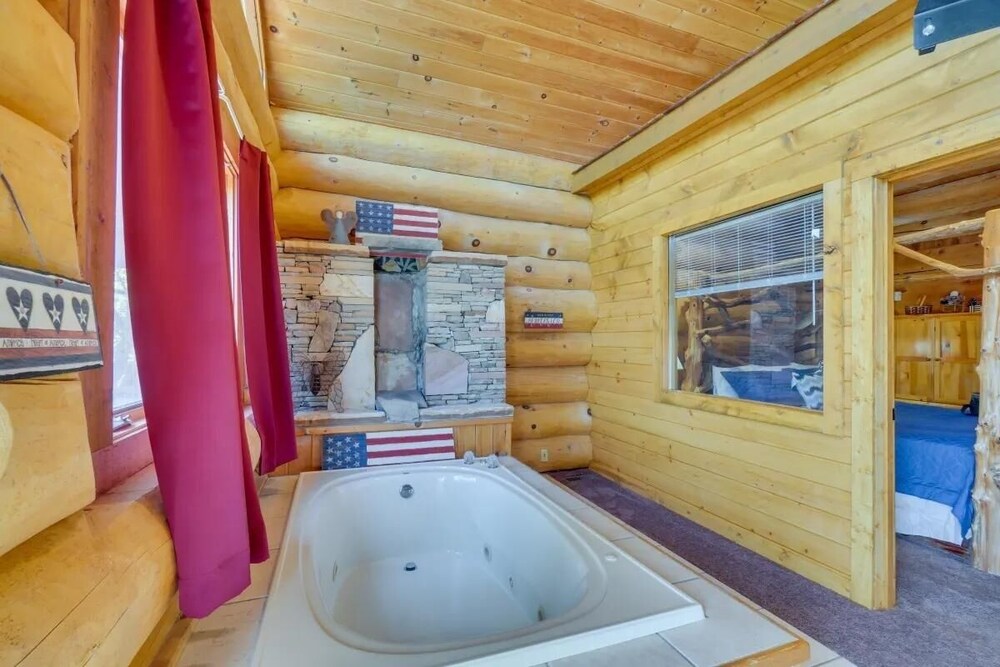American Views 2 Bedroom Cabin by Heavenly Views Resort - photo 10