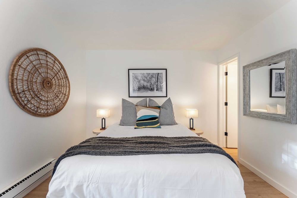 Tahoe Dreamin by Avantstay Central Location - photo 17