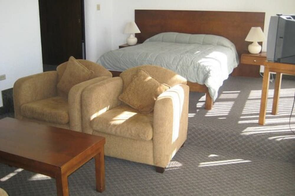 Dali Suites Adults Only — Tijuana — photo 4