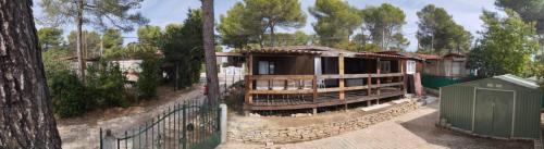 A l'ombre des Pins du Castellet — hotel in Le Castellet