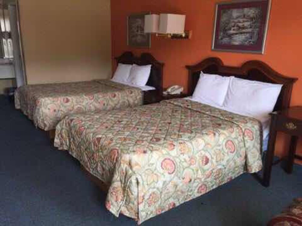 Motel 6 Bracey VA I 85 - photo 11