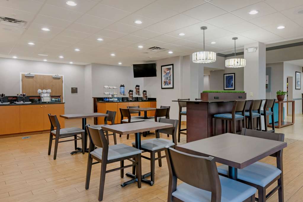 Comfort Suites Near Universal Orlando Resort - photo 43