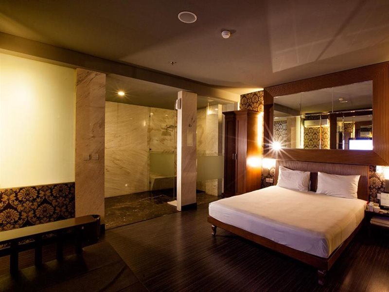 108 Hotel By Him — Jakarta — photo 5