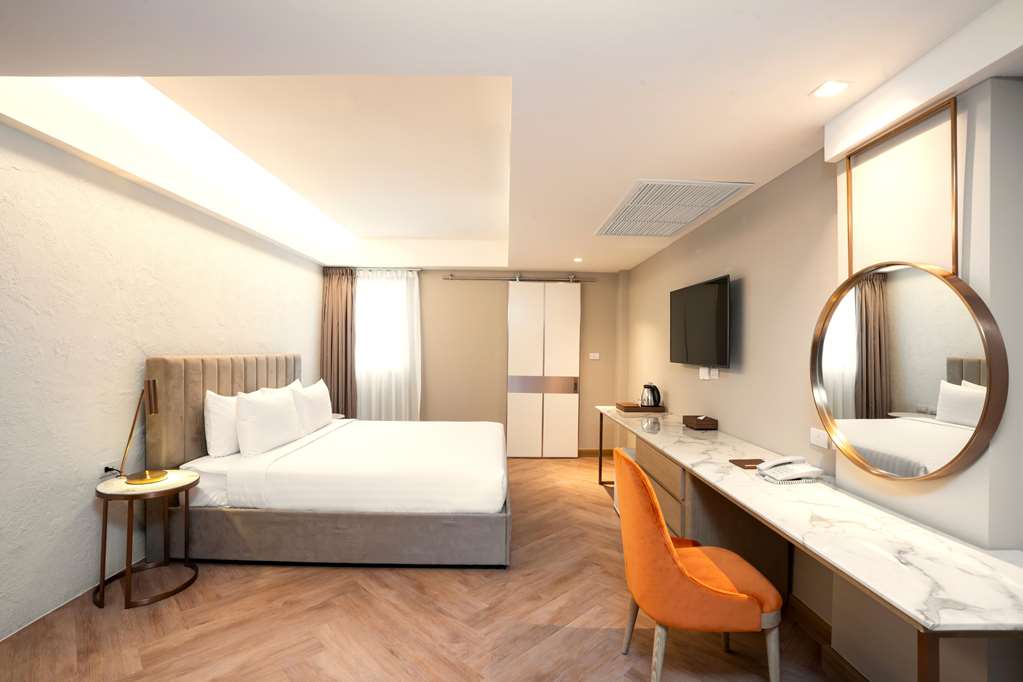 Room Type Chill