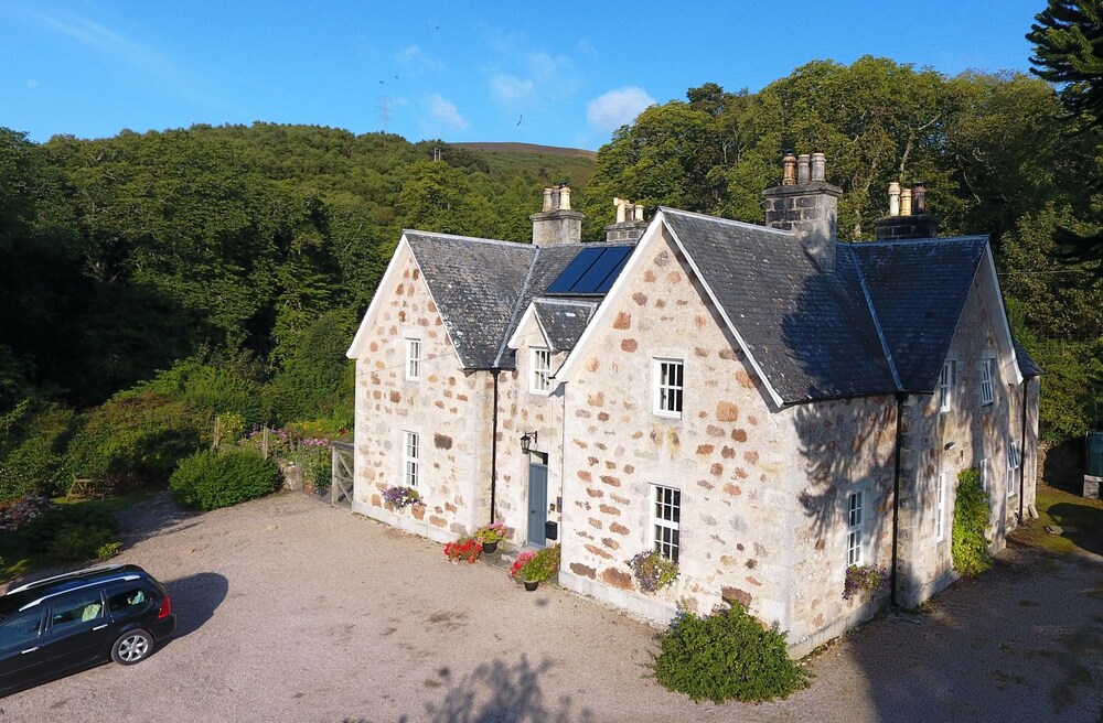 Culgower House — 4-Star Luxury Hotel in Highland, United Kingdom