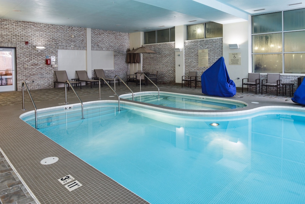 DoubleTree by Hilton Neenah - photo 34