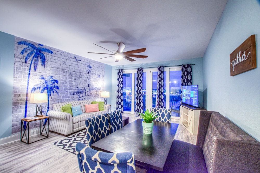 Laketown Wharf Resort by Aneliya's Rentals - photo 607