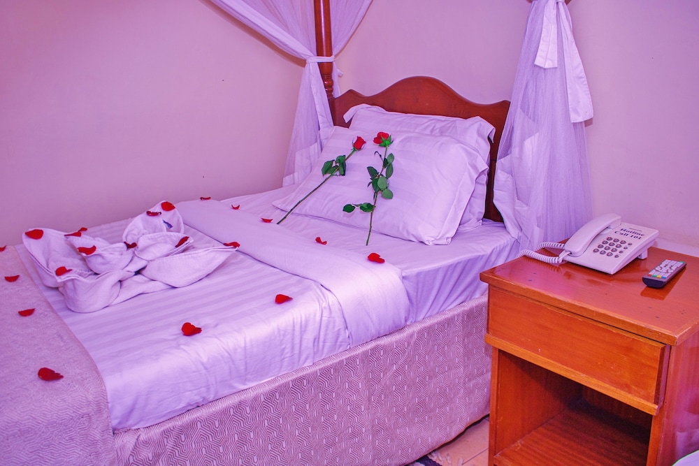 Tea Tot Hotel — Machakos — photo 5