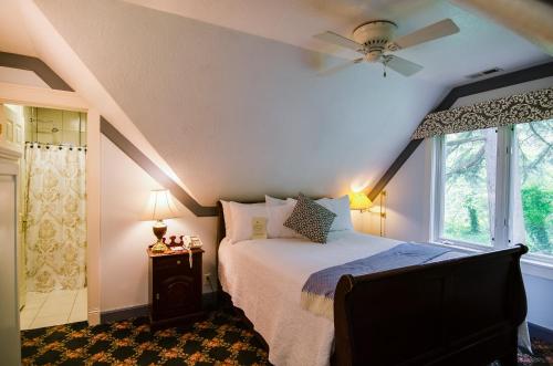 Campbell House Inn - photo 84