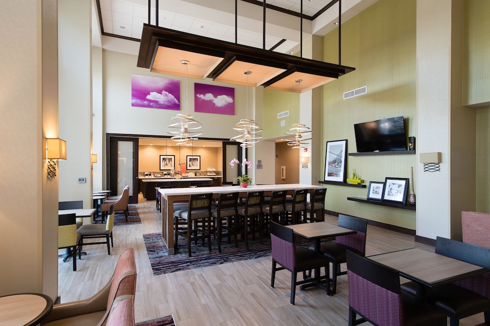 Hampton Inn & Suites Walterboro - photo 36