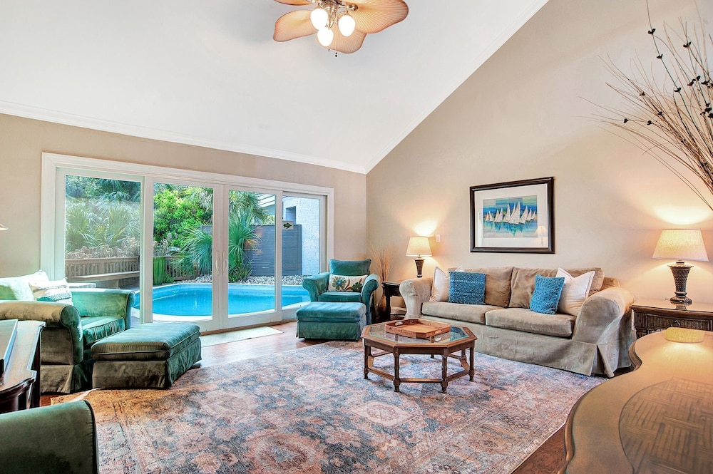 6 Windjammer Court at the Sea Pines Resort - photo 10