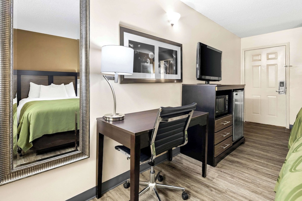 Quality Inn Decatur River City - photo 24