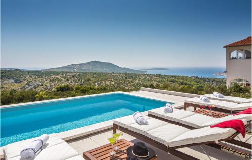Stunning Home In Primosten With Wifi — 5-Star Luxury Hotel in Primosten, Croatia
