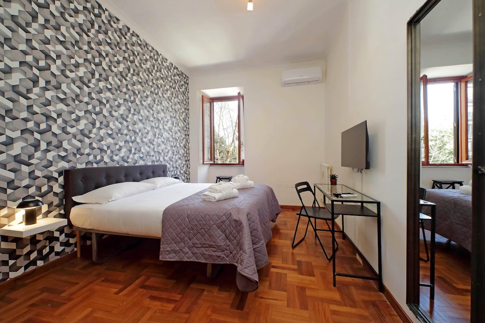 4bnb Donatello Apartment — 4-Star Luxury Hotel in Rome, Italy