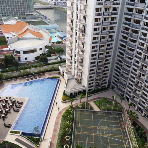 FRD Condo Unit Tower A SoleMare Parksuites — 4-Star Luxury Hotel in Manila, Philippines