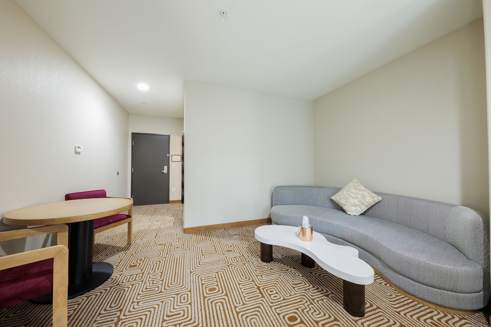 Blanco River Hotel - photo 25
