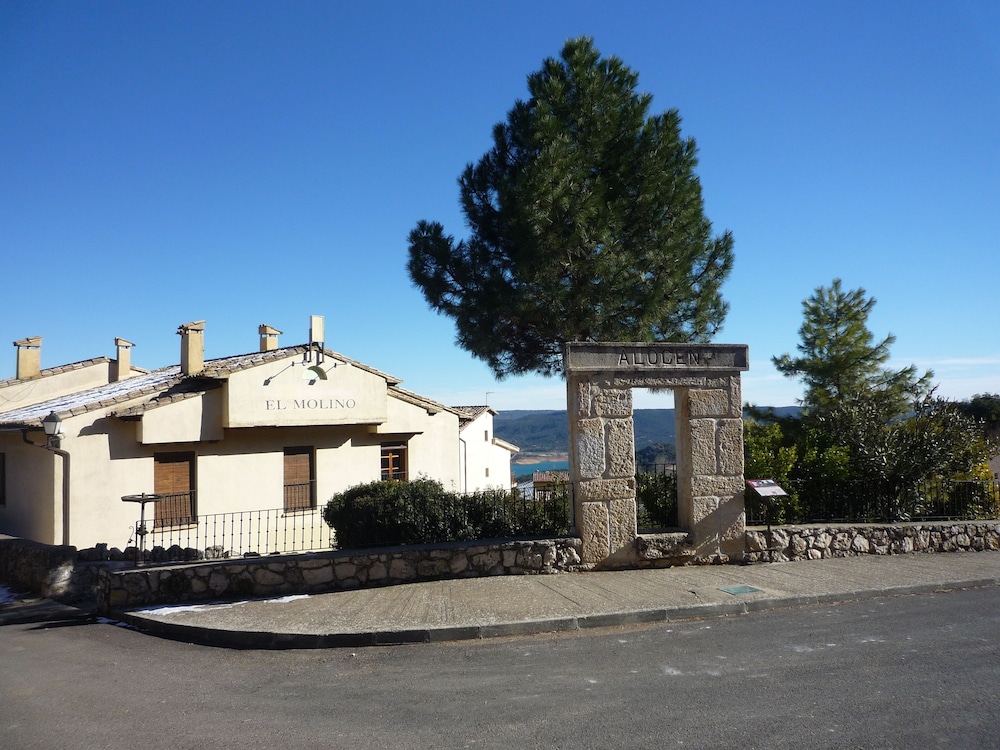 Casa Rural El Molino De Alocen 8696720 — Alocen