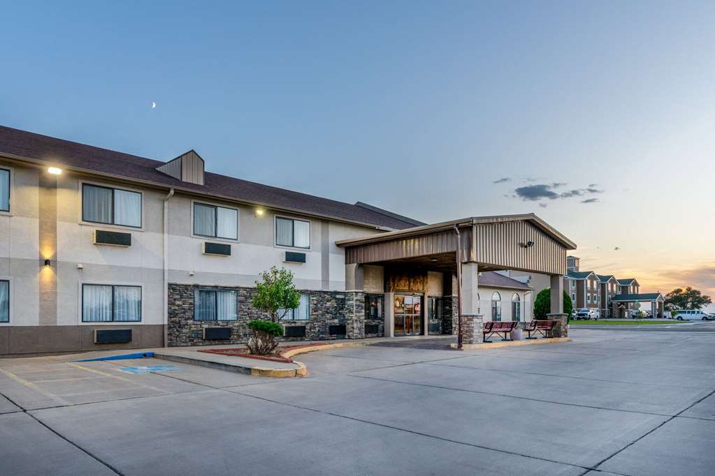 Days Inn by Wyndham Lamar - photo 3