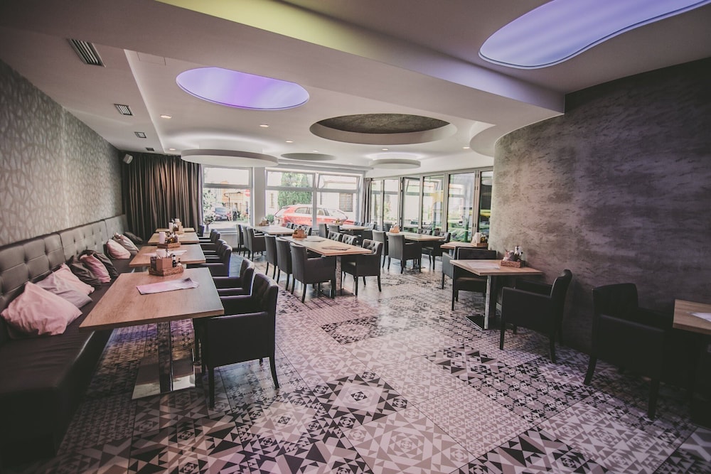 Hotel U Kostela - carbon neutral hotel in Modrice