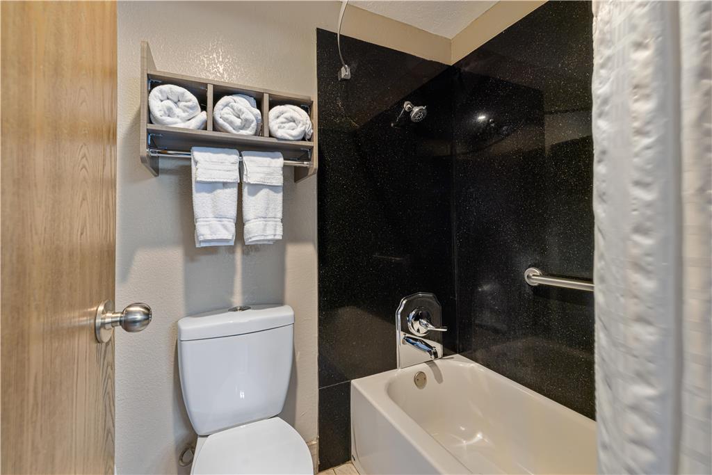 SureStay Plus Hotel by Best Western Kearney Liberty North - photo 34