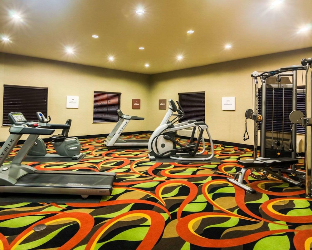 Spark by Hilton Amarillo Western Plaza - photo 33