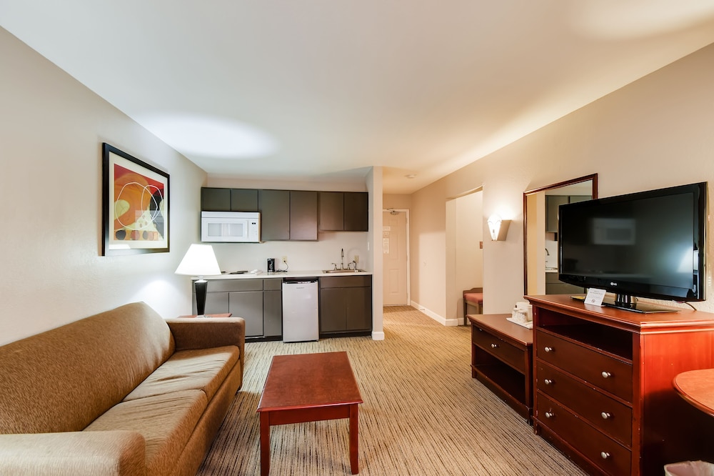 Orangewood Inn & Suites Midtown - photo 26