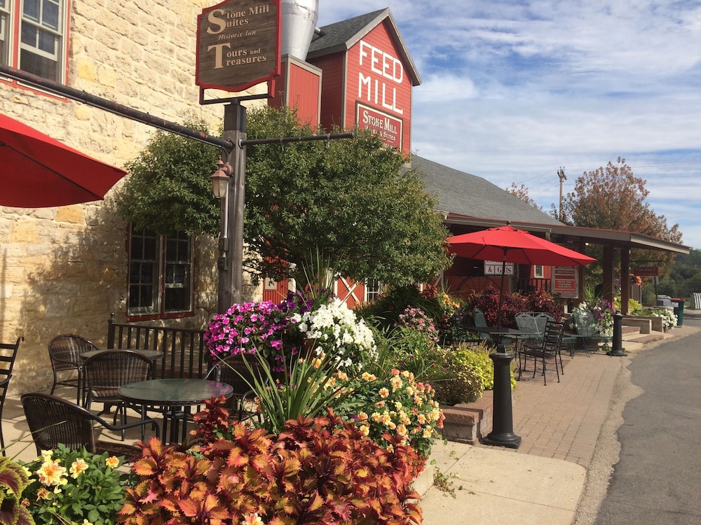 Stone Mill Hotel & Suites - photo 115