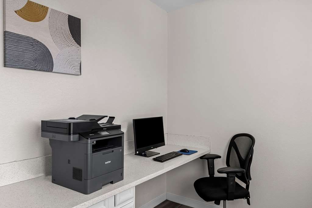 Best Western Sherwood Inn & Suites - photo 29