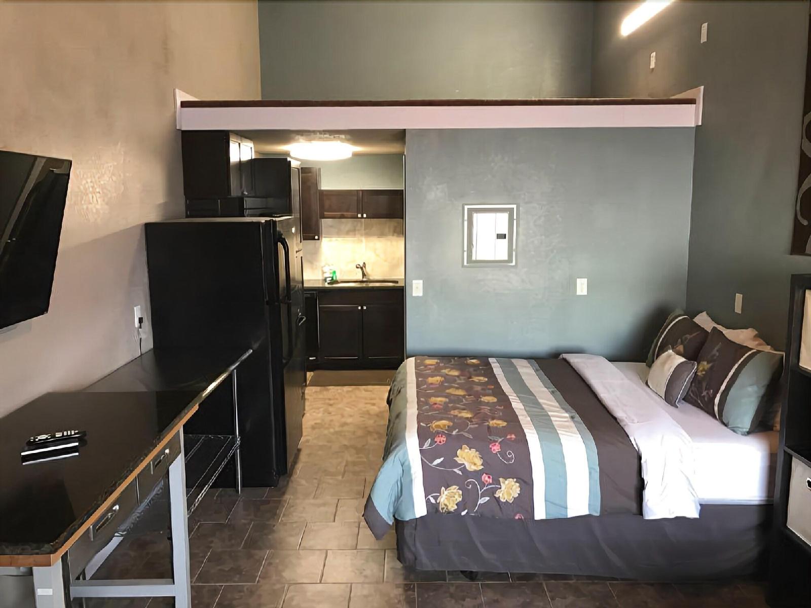 Riverfront Studio Suites - photo 18