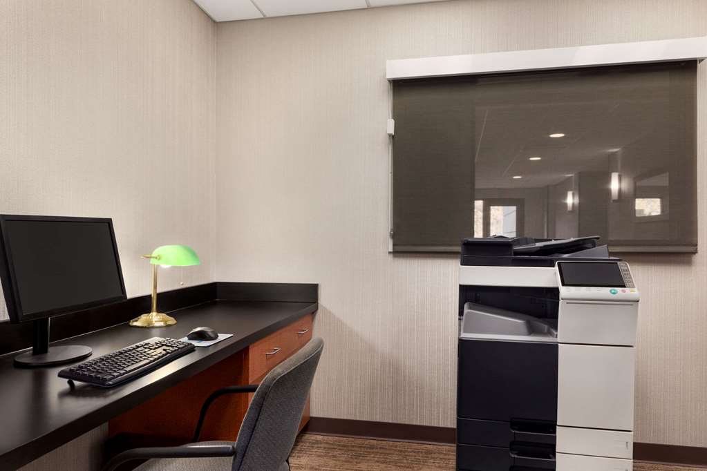 Wingate by Wyndham Bridgeport Clarksburg - photo 47