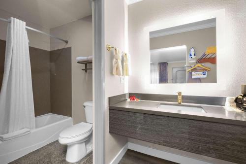 SureStay by Best Western San Francisco Marina District - photo 19