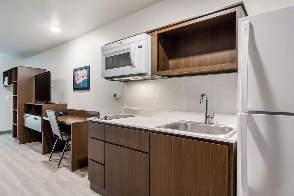 WoodSpring Suites Jacksonville Baymeadows - photo 22